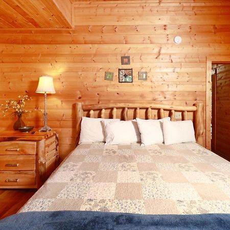 Thunder Mountain Villa Сивиървил Екстериор снимка